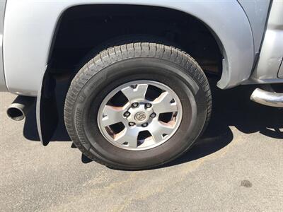 2006 Toyota Tacoma PreRunner V6  TRD Sport Crew Cab - Photo 24 - San Diego, CA 92120