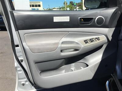 2006 Toyota Tacoma PreRunner V6  TRD Sport Crew Cab - Photo 14 - San Diego, CA 92120