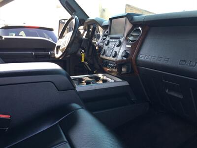 2015 Ford F-250 Lariat  4x4 - Photo 23 - San Diego, CA 92120