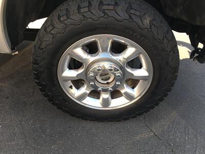 2015 Ford F-250 Lariat  4x4 - Photo 35 - San Diego, CA 92120