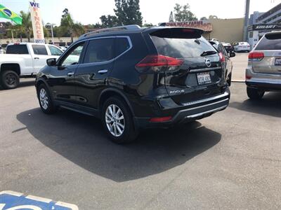 2018 Nissan Rogue Hybrid SL  Sport - Photo 35 - San Diego, CA 92120