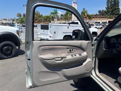 2004 Toyota Tacoma PreRunner V6 Sport - Photo 10 - San Diego, CA 92120