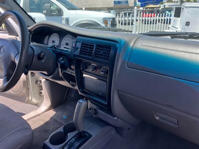 2004 Toyota Tacoma PreRunner V6 Sport - Photo 16 - San Diego, CA 92120