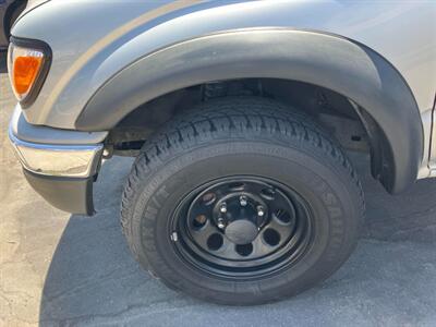 2004 Toyota Tacoma PreRunner V6 Sport - Photo 22 - San Diego, CA 92120