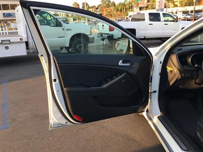 2015 Kia Optima Hybrid EX Premium  Sport - Photo 8 - San Diego, CA 92120