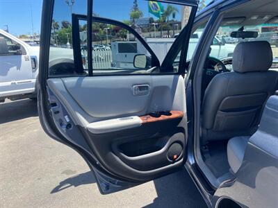 2005 Toyota Highlander Limited Sport - Photo 14 - San Diego, CA 92120
