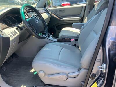 2005 Toyota Highlander Limited Sport - Photo 12 - San Diego, CA 92120