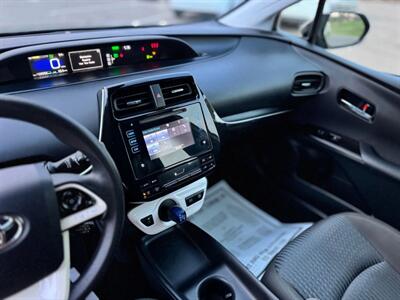 2018 Toyota Prius Two  Sport - Photo 3 - San Diego, CA 92120