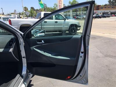 2014 Hyundai SONATA SE  Sport - Photo 8 - San Diego, CA 92120