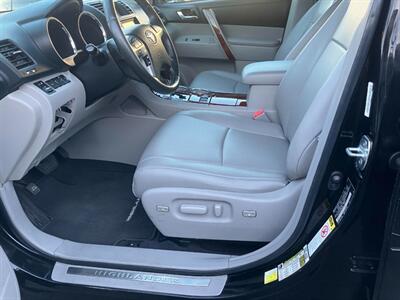 2012 Toyota Highlander Limited  Sport - Photo 13 - San Diego, CA 92120