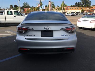 2016 Hyundai Sonata Hybrid SE  Sport - Photo 8 - San Diego, CA 92120