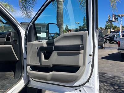 2018 Ford F-550 Super Duty 4x4 Twin Turbo Diesel  Dually 4X4 - Photo 12 - San Diego, CA 92120