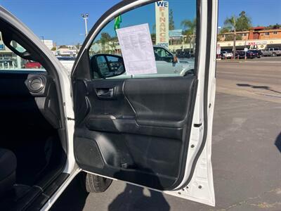 2017 Toyota Tacoma TRD Sport 6.1 Foot bed - Photo 17 - San Diego, CA 92120