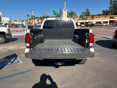 2017 Toyota Tacoma TRD Sport 6.1 Foot bed - Photo 10 - San Diego, CA 92120