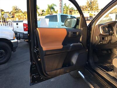 2019 Toyota Tacoma SR5  Sport - Photo 18 - San Diego, CA 92120