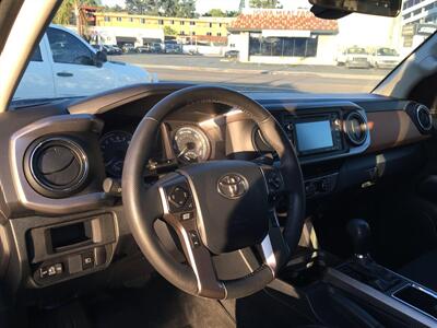 2019 Toyota Tacoma SR5  Sport - Photo 20 - San Diego, CA 92120