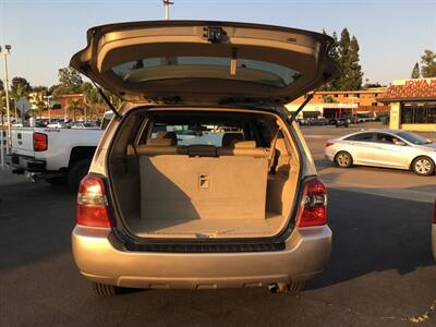 2005 Toyota Highlander Limited  Sport - Photo 10 - San Diego, CA 92120