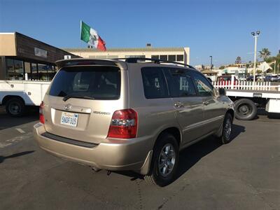 2005 Toyota Highlander Limited   - Photo 4 - San Diego, CA 92120