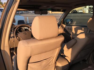 2005 Toyota Highlander Limited  Sport - Photo 16 - San Diego, CA 92120