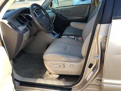 2005 Toyota Highlander Limited   - Photo 12 - San Diego, CA 92120