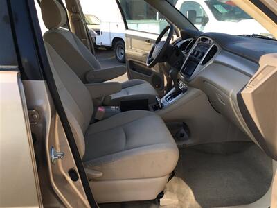 2005 Toyota Highlander Limited   - Photo 19 - San Diego, CA 92120