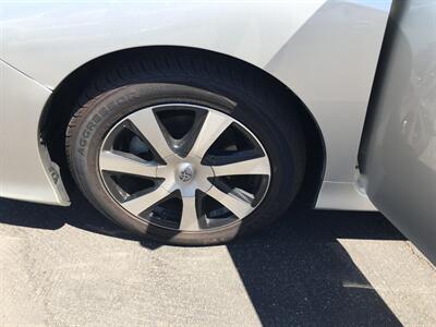 2017 Toyota Mirai Sport  Hydrogen Fuel - Photo 23 - San Diego, CA 92120