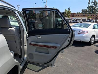 2004 Lexus RX   - Photo 23 - San Diego, CA 92120