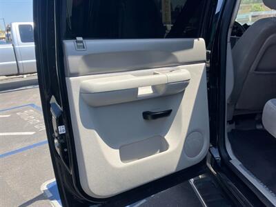 2009 GMC Sierra 1500 SLE - Photo 13 - San Diego, CA 92120