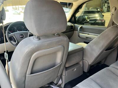 2009 GMC Sierra 1500 SLE - Photo 15 - San Diego, CA 92120