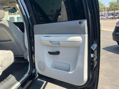 2009 GMC Sierra 1500 SLE - Photo 19 - San Diego, CA 92120