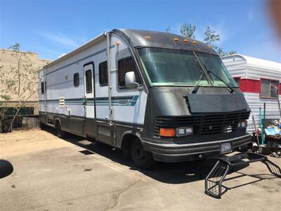 1993 Ford Dutchstar F530  Motor Home - Photo 2 - San Diego, CA 92120