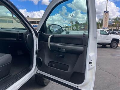 2009 GMC Sierra 2500HD SLE HD CREW CAB 4x4 - Photo 32 - San Diego, CA 92120