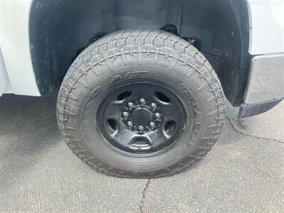 2009 GMC Sierra 2500HD SLE HD CREW CAB 4x4 - Photo 22 - San Diego, CA 92120