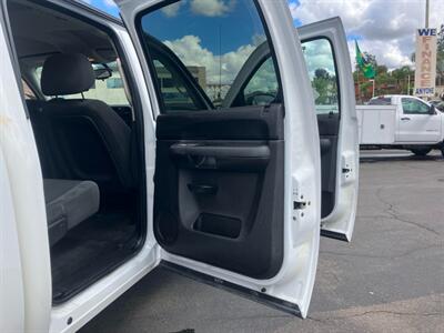 2009 GMC Sierra 2500HD SLE HD CREW CAB 4x4 - Photo 18 - San Diego, CA 92120