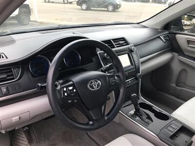 2016 Toyota Camry Hybrid SE  Sport - Photo 13 - San Diego, CA 92120