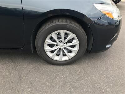 2016 Toyota Camry Hybrid SE  Sport - Photo 22 - San Diego, CA 92120