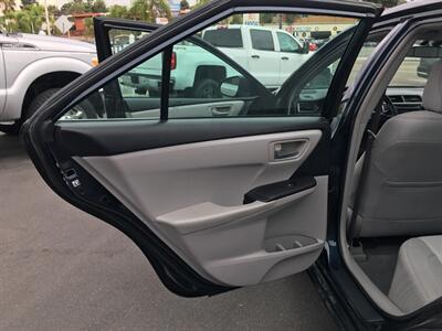 2016 Toyota Camry Hybrid SE  Sport - Photo 14 - San Diego, CA 92120