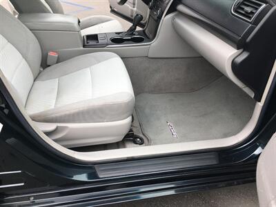 2016 Toyota Camry Hybrid SE  Sport - Photo 18 - San Diego, CA 92120