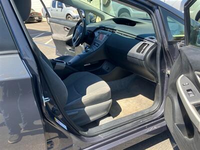 2014 Toyota Prius Three   - Photo 16 - San Diego, CA 92120