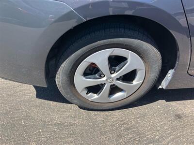 2014 Toyota Prius Three   - Photo 24 - San Diego, CA 92120