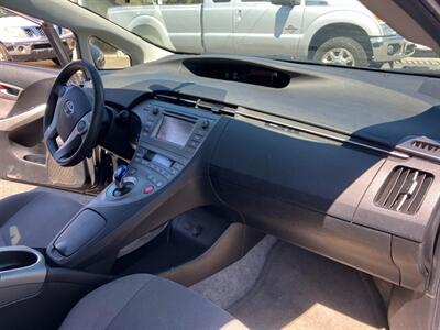 2014 Toyota Prius Three   - Photo 17 - San Diego, CA 92120