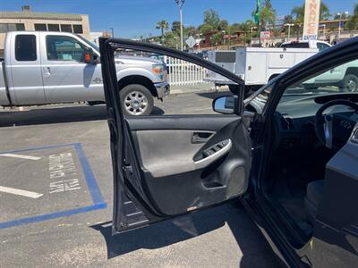 2014 Toyota Prius Three   - Photo 9 - San Diego, CA 92120