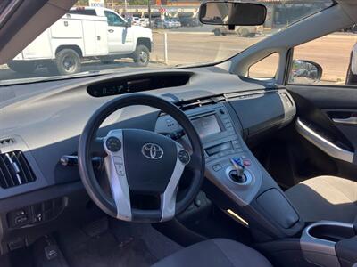 2014 Toyota Prius Three   - Photo 11 - San Diego, CA 92120