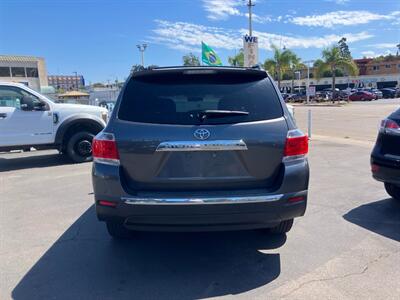 2013 Toyota Highlander Plus Sport - Photo 8 - San Diego, CA 92120
