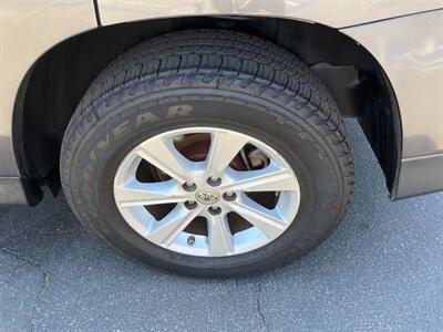 2013 Toyota Highlander Plus Sport - Photo 25 - San Diego, CA 92120