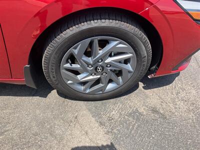 2024 Hyundai ELANTRA Hybrid Blue Sport - Photo 19 - San Diego, CA 92120