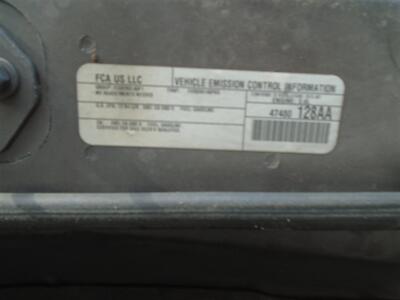 2015 Chrysler 300 Series Limited - Photo 24 - Newport News, VA 23605