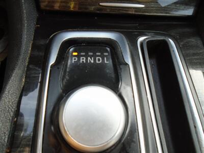 2015 Chrysler 300 Series Limited - Photo 17 - Newport News, VA 23605