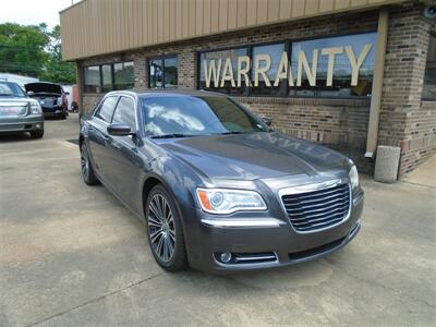 2014 Chrysler 300 Series   - Photo 1 - Newport News, VA 23605