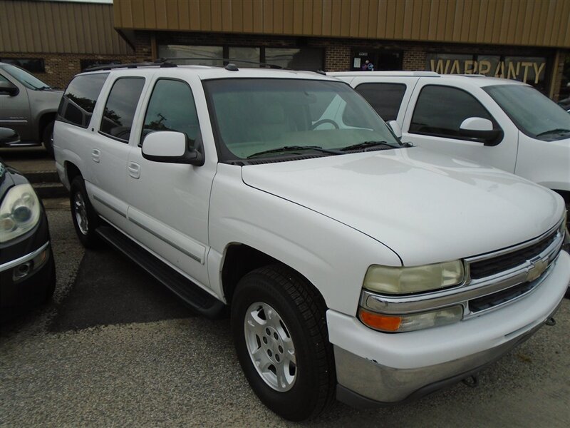 2004 Chevrolet Suburban 1500 LT  